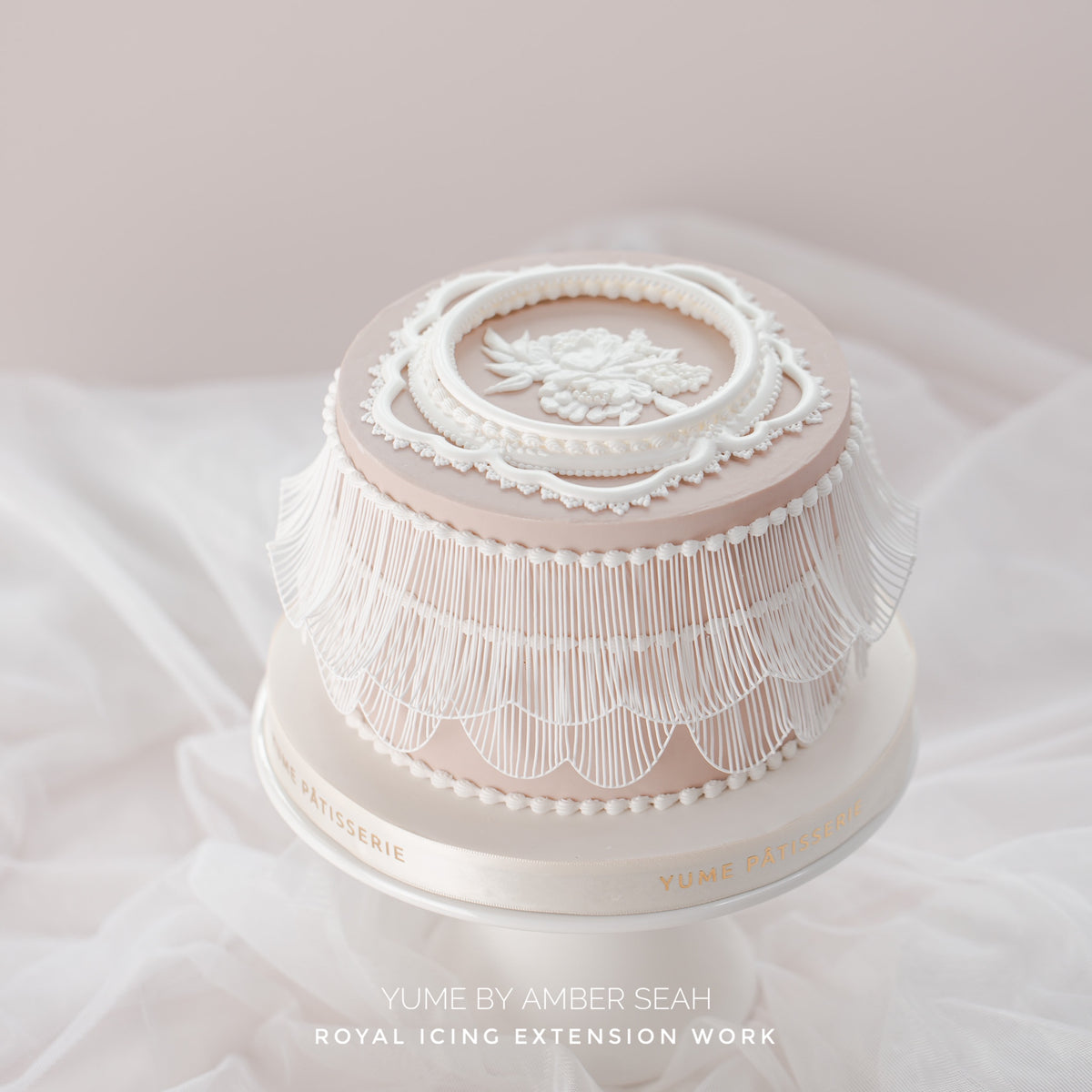 2 Day Masterclass: Royal Icing Showpiece – Yume Patisserie