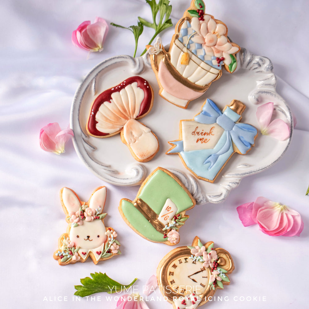 Masterclass: Royal Icing Cookie (Alice in the Wonderland Themed)