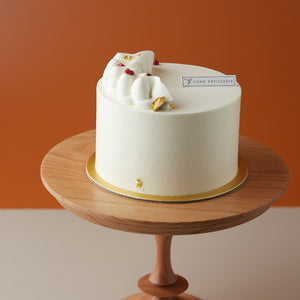 
                  
                    Load image into Gallery viewer, Pistachio Raspberry Rose Cake
                  
                