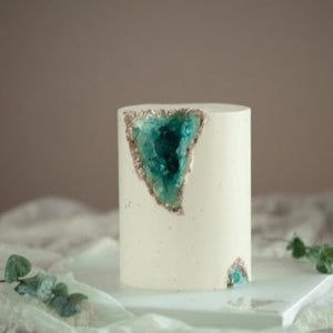 
                  
                    Load image into Gallery viewer, Geode Cake (Turquoise)
                  
                