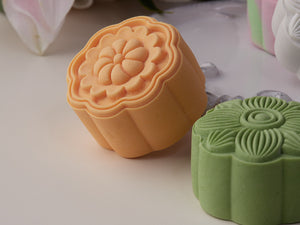 
                  
                    Load image into Gallery viewer, Snowskin Mooncakes
                  
                