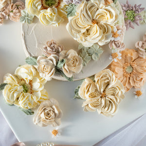 
                  
                    Load image into Gallery viewer, Private 2 Day Buttercream Advance Immersive Class with Chef Amber
                  
                