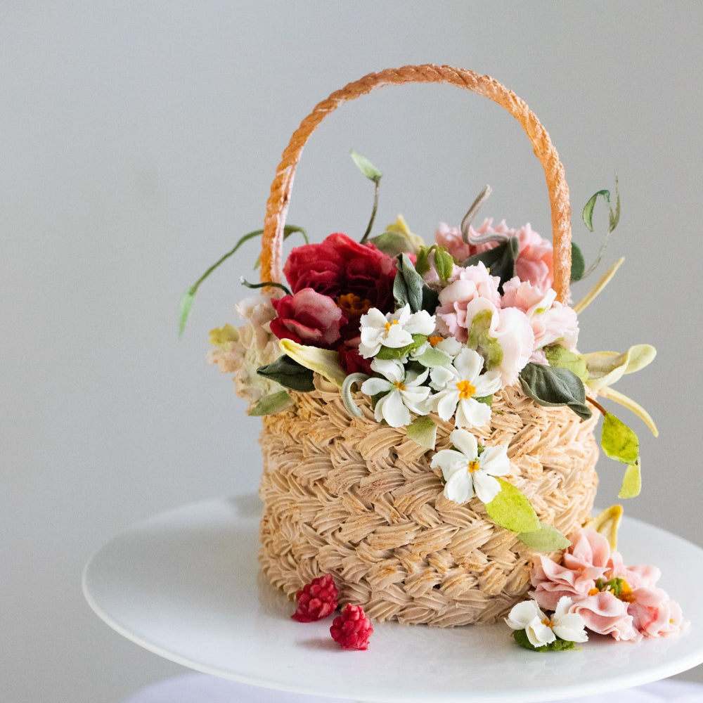 Masterclass: Korean Buttercream Flower Basket Cake