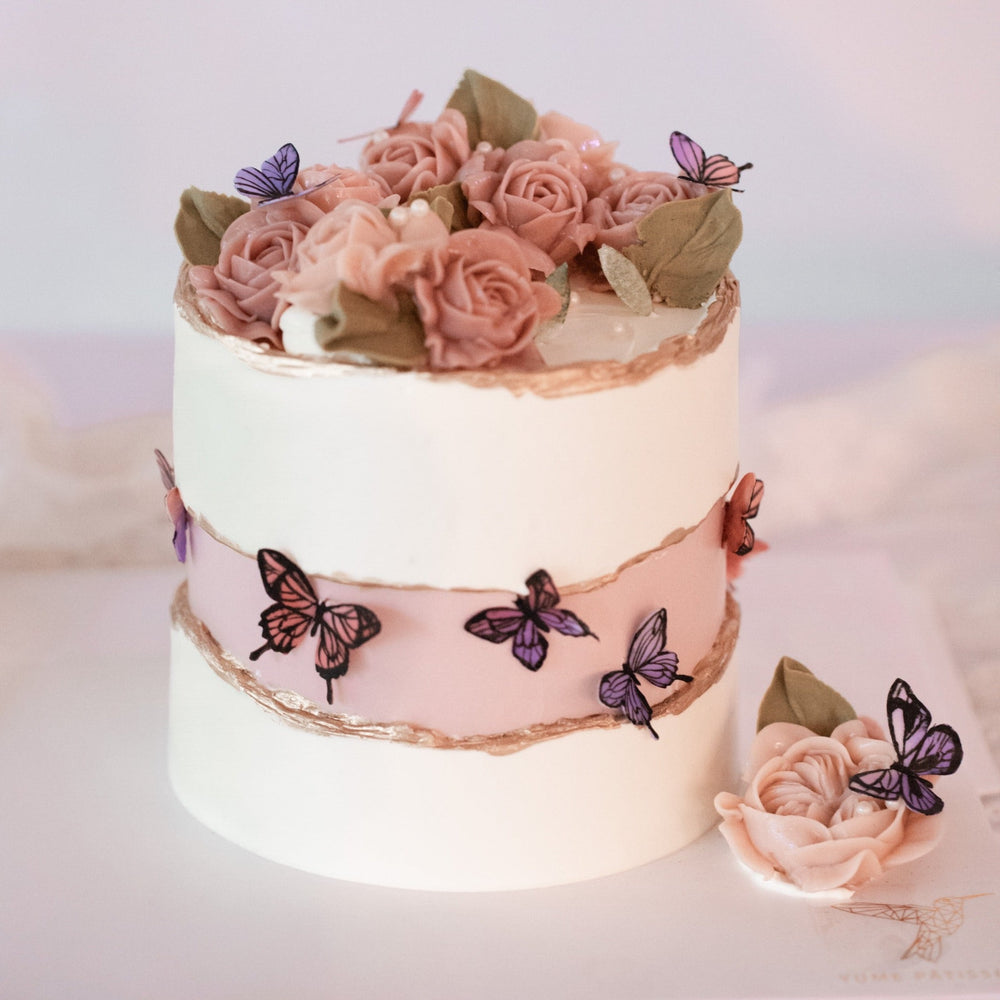 
                  
                    Load image into Gallery viewer, &amp;quot;Mariposa&amp;quot; Faultline Butterfly Rose Garden Cake
                  
                